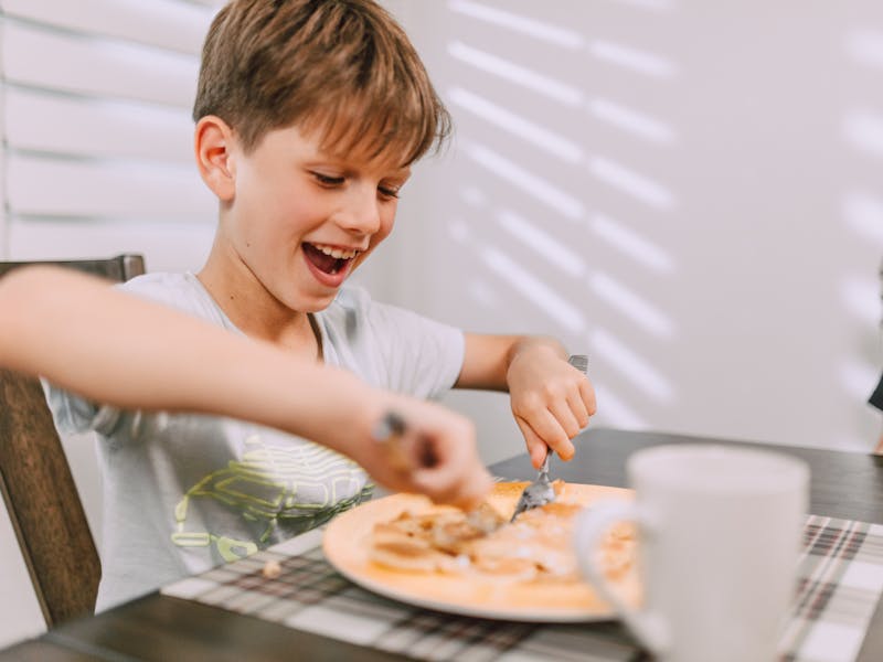 Impacto del desayuno en la regulación del peso corporal de escolares